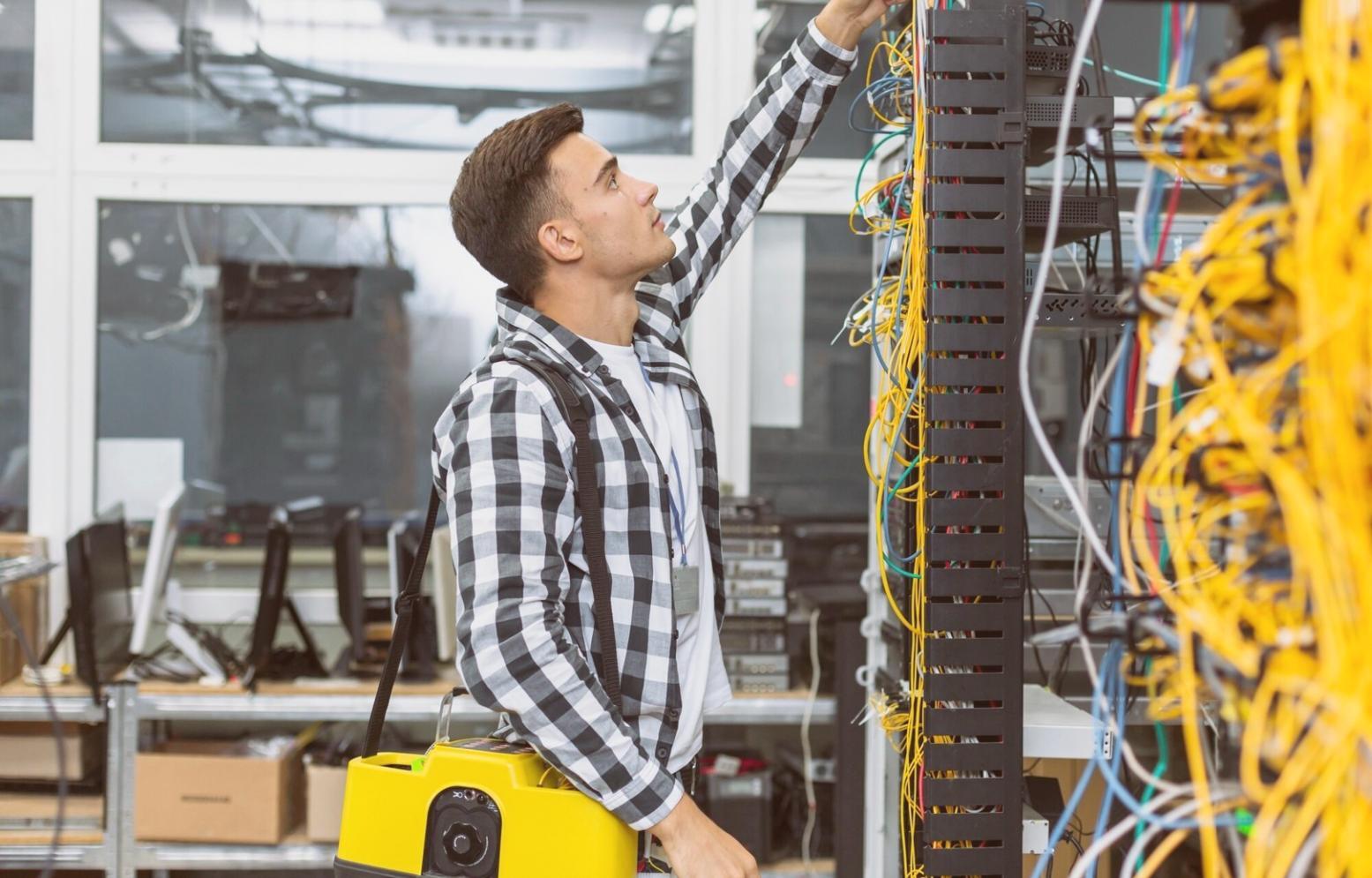 Analyse approfondie des performances réseau et système